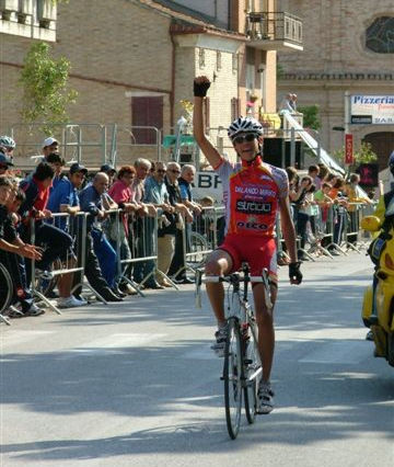 Monte San Giusto - cat Juniores - Giampaolo Moreno (Cepagatti)  vince per distacco
