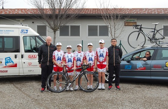 La <b>SC  Cavriago</b> scende in campo con gli Esordienti e tanti giovanissimi 