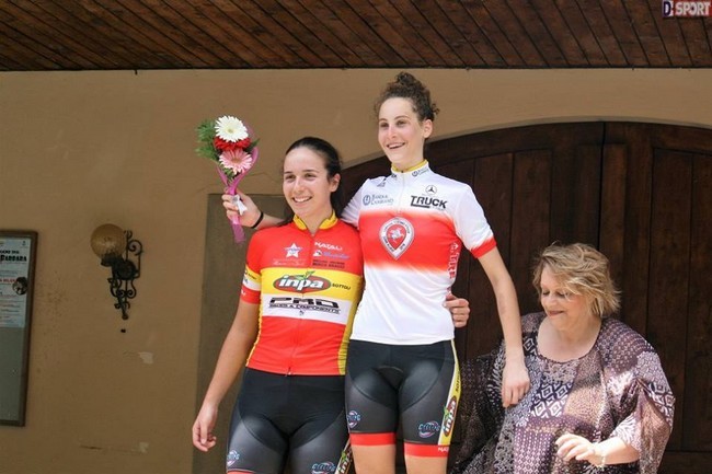 La Vecchia Fontana tessera in Toscana Vittoria Guazzini e Gemma Sernissi