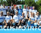 Tutto lo staff della nazionale italiana con Gianni Spaccasassi e Alberto Bettiol