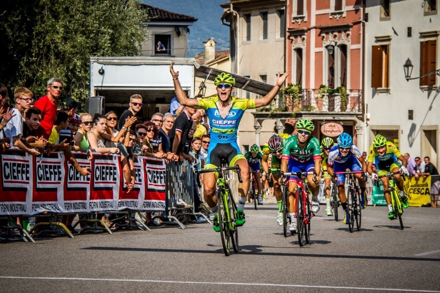 Italia Ciclismo Categoria ELITE_UNDER23 20150815 VITTORIO TV 54 CIRCUITO Italia Ciclismo Categoria ELITE_UNDER23 20150815 VITTORIO TV 54 CIRCUITO